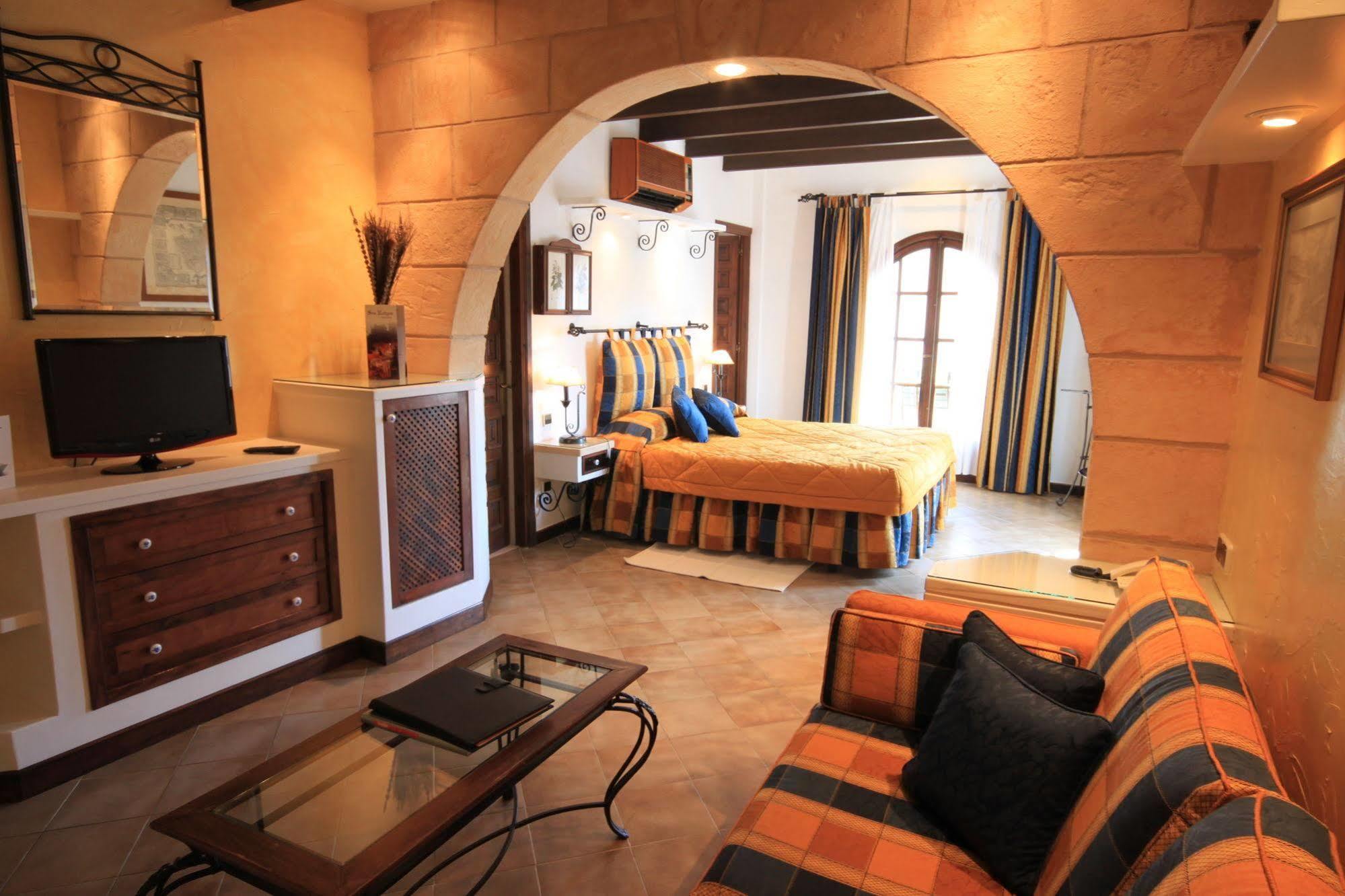Petit Hotel Ses Rotges - Only Adults Cala Ratjada  Dış mekan fotoğraf